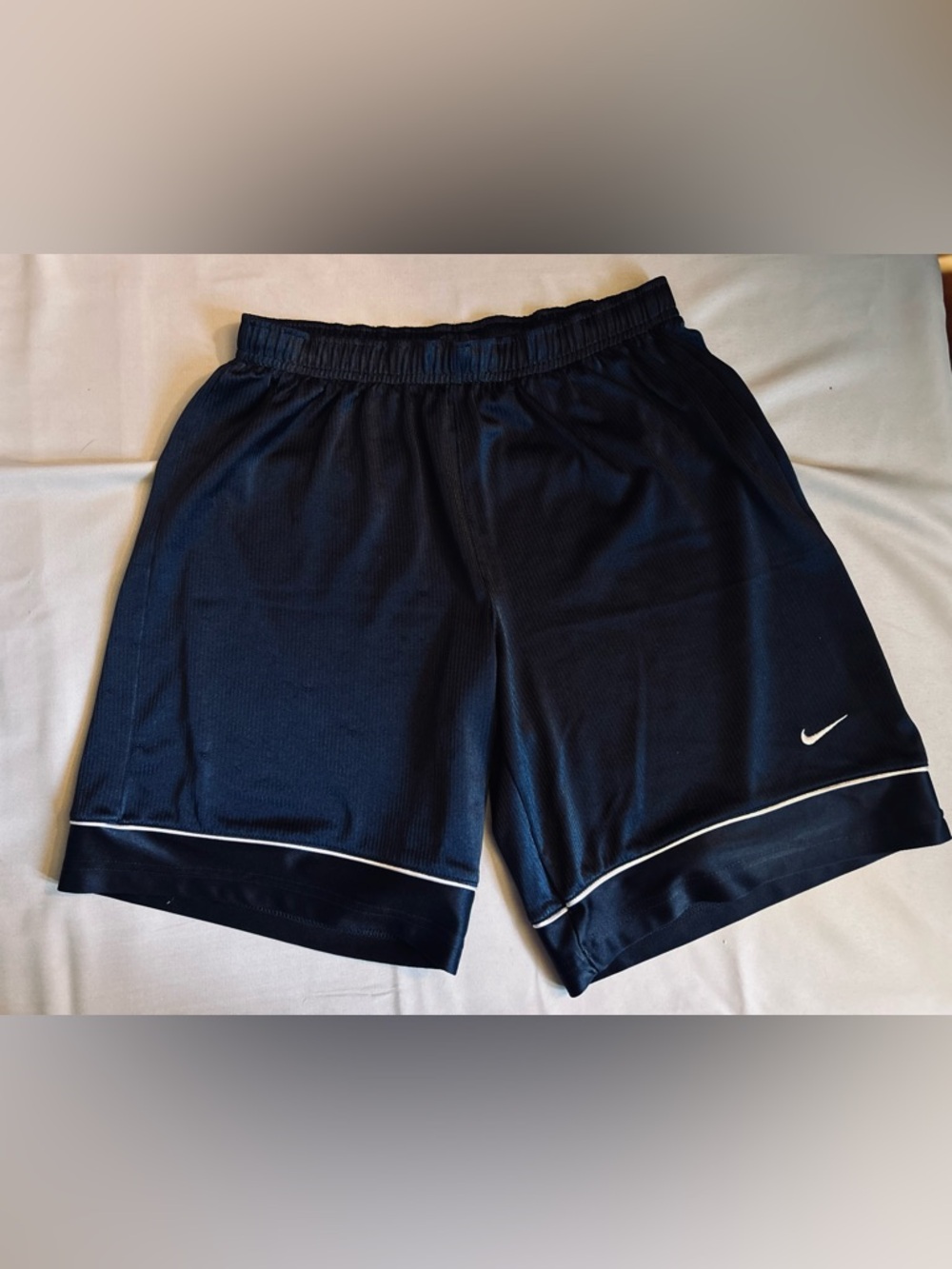 Like New! Nike Youth Large Basketball Shorts | Navy & White
